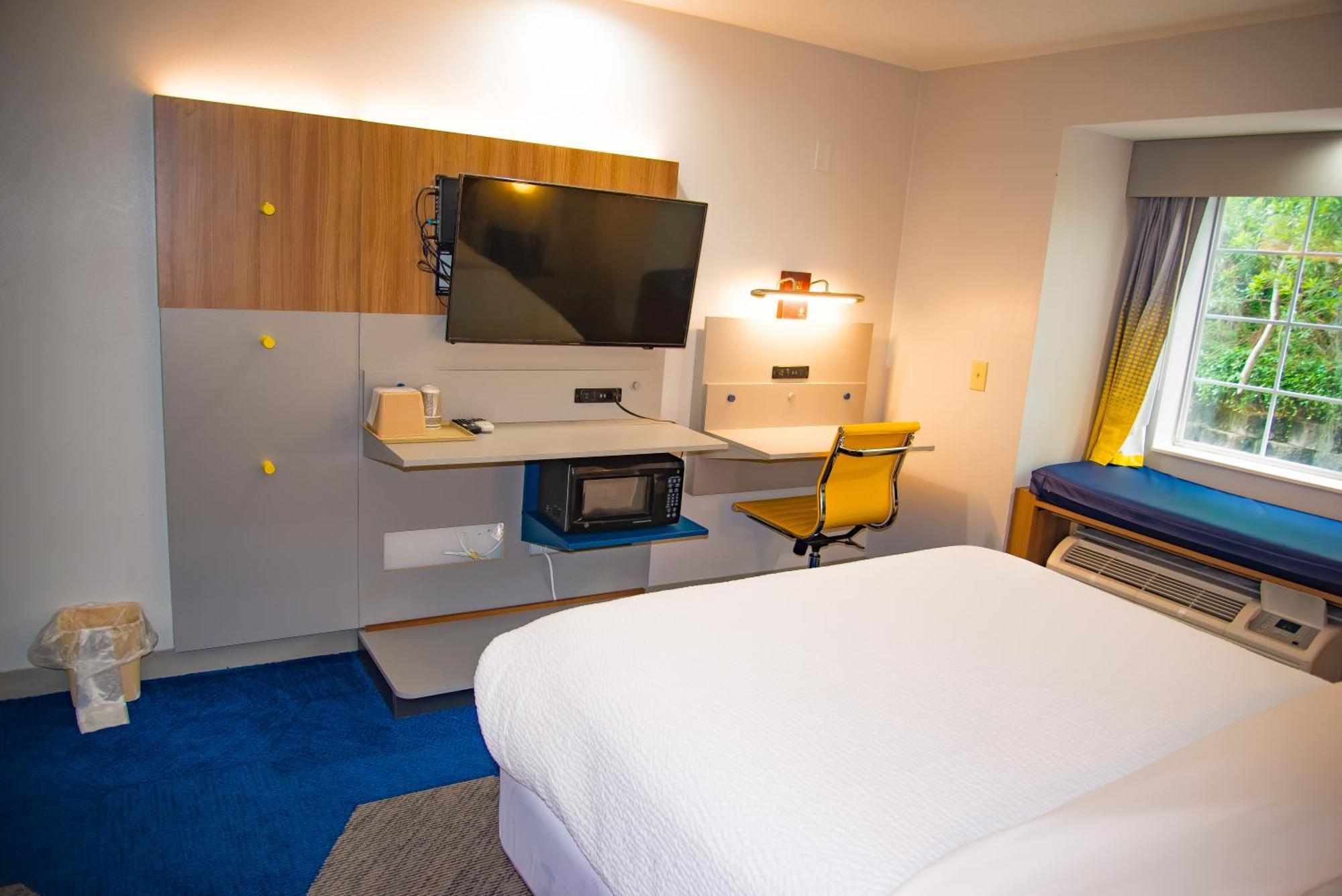 Microtel Inn & Suites By Wyndham דפני מראה חיצוני תמונה
