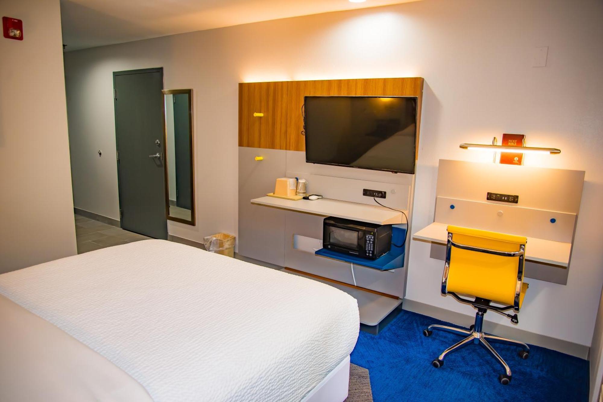 Microtel Inn & Suites By Wyndham דפני מראה חיצוני תמונה