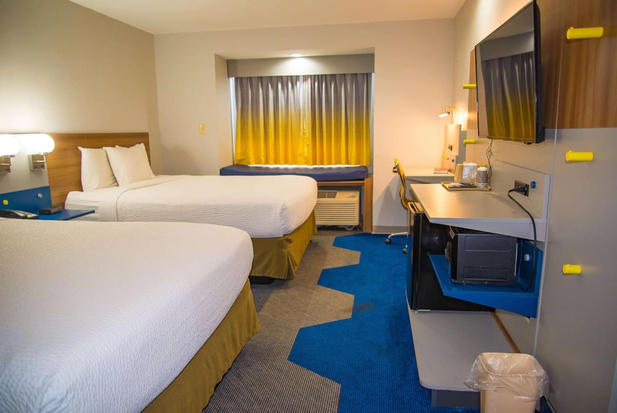 Microtel Inn & Suites By Wyndham דפני מראה חיצוני תמונה